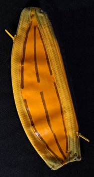 Banane mit Reißverschluss